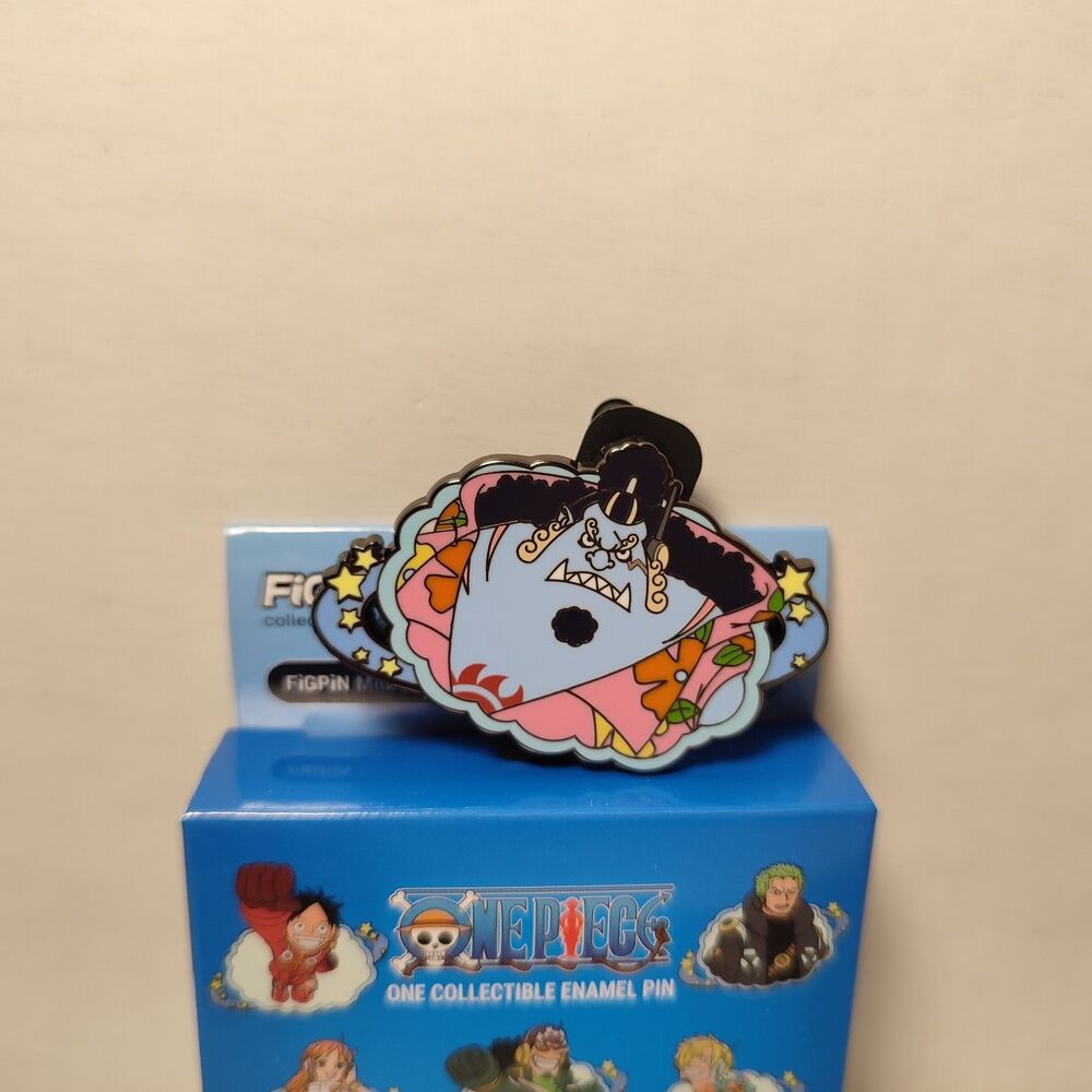 One Piece Jinbe Y670 Enamel Pin Uncommon FigPin Mini Official Badge